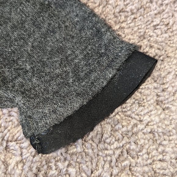 *Grey Zippered Sweater by Simply Vera- Size M - Picture 4 of 5